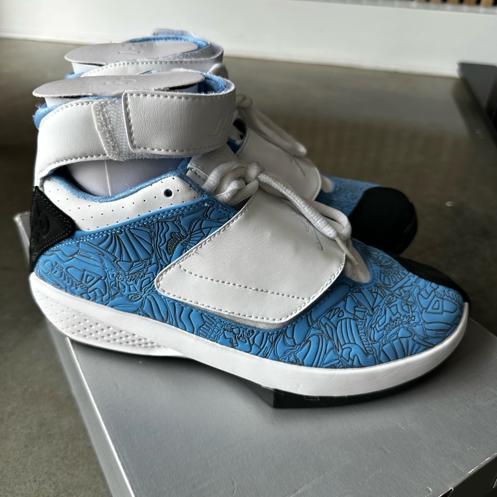Nike Air Jordan XX (GS) Sneakers I’m University Blue and White/Black. Women’s 7